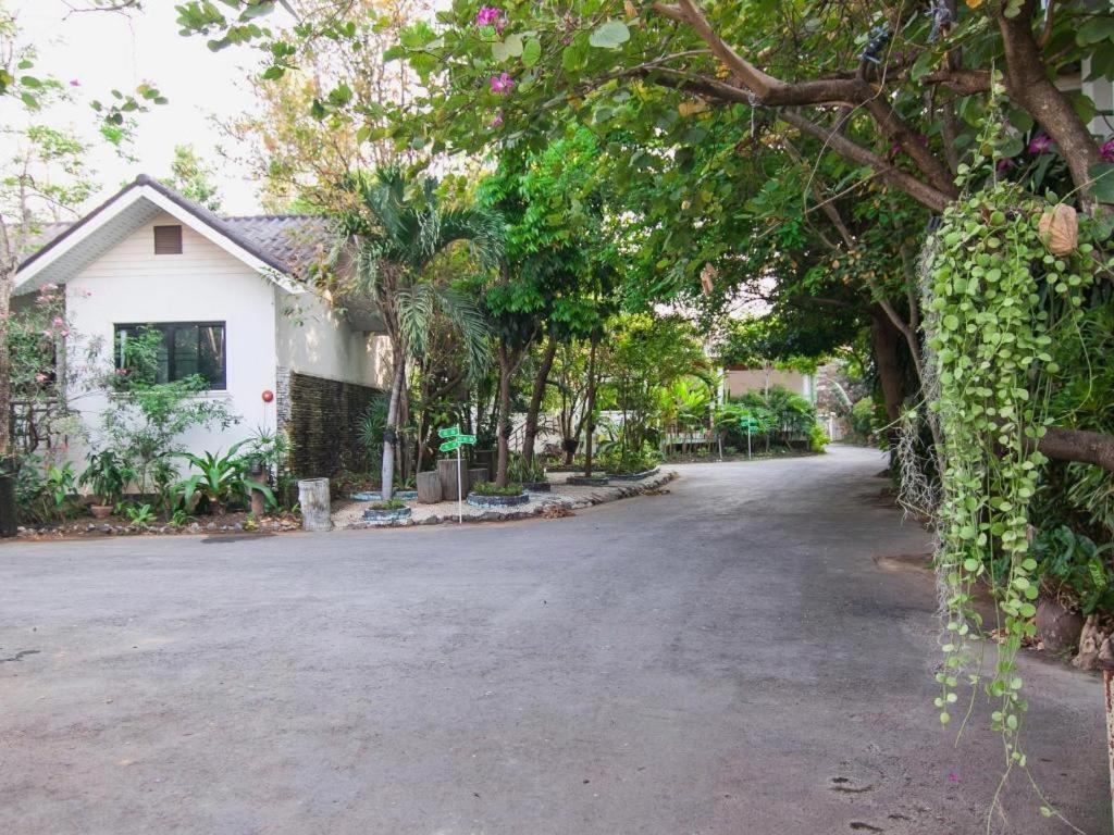 Chayada Garden House And Resort Hotel Nakhonratchasima Eksteriør billede