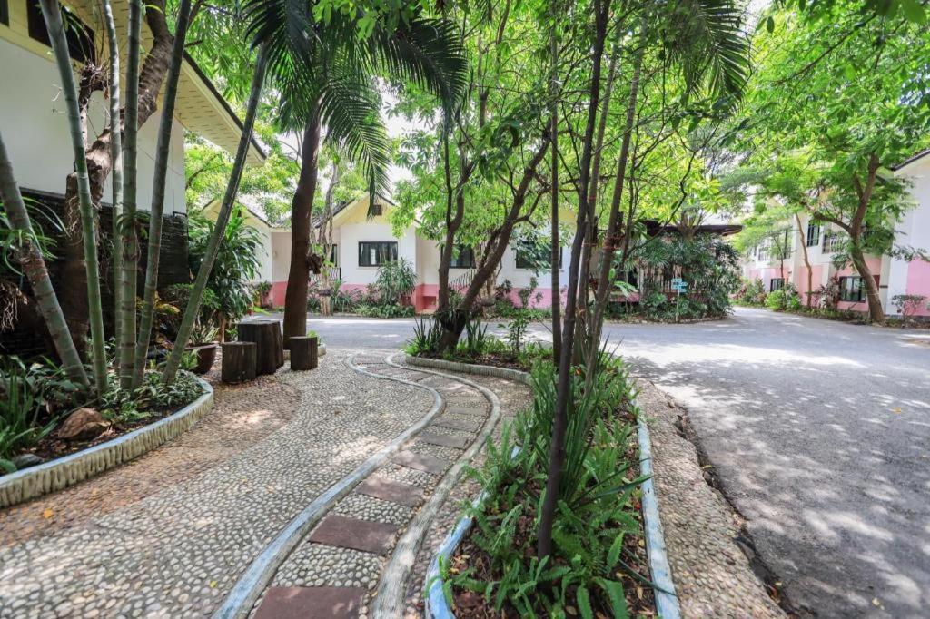 Chayada Garden House And Resort Nakhonratchasima Eksteriør billede