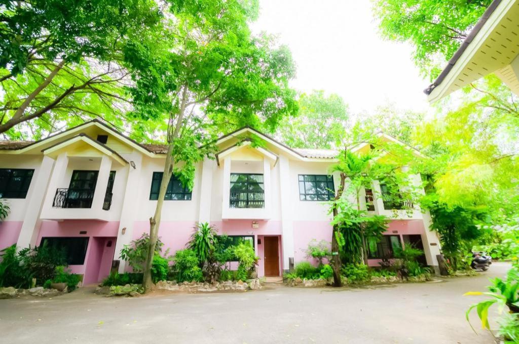Chayada Garden House And Resort Hotel Nakhonratchasima Eksteriør billede